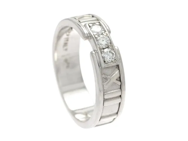 TIFFANY & CO, ring, Atlas collection, 18K vitguld, briljantslipade diamanter ca 0,15 ctv, ca TW/VVS, 1995, stl 17,25 mm, vikt 6,7 g.