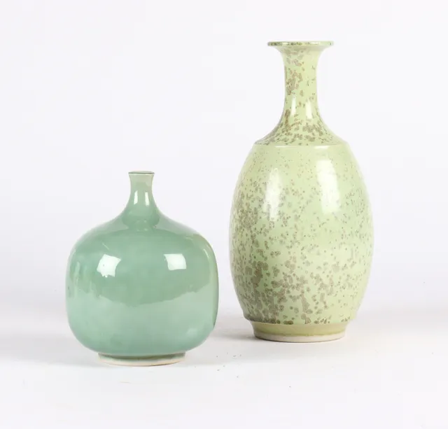 Sven Hofverberg. Two vases of green-glazed stoneware (2)