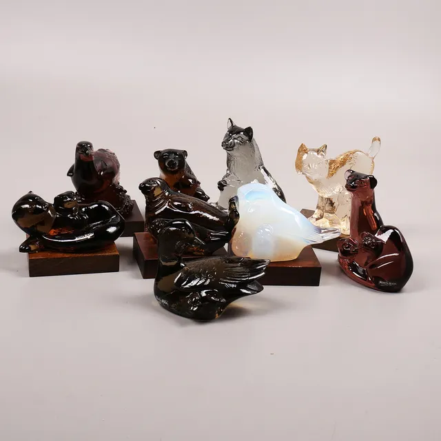 PAUL HOFF. Figuriner, 9 st, glas, Världsnaturfonden, Kosta Boda, signerade.
