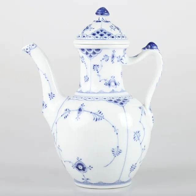 KAFFEKANNA, porslin, "Musselmalet", Royal Copenhagen, Danmark.