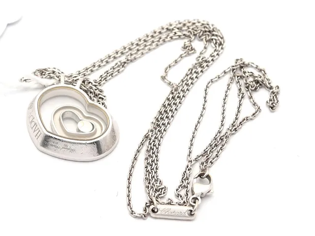 Collier 18K brv 17,7g, Chopard Happy Spirit, längd 43cm, referensnr: 6181033, serienr: 795648-1001