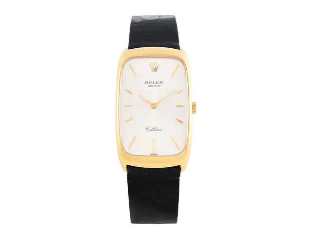 ROLEX, Geneve, Cellini (Swiss), Ref nr. 4108, Serie nr. 4320761, Cal 1601, Boett nr. 4108 / 7 15, herrur, 24,5 x 39,5 (41,5) mm, 18K guld, manuell, safirglas, läderband, originalspänne i 18K guld, ca 1976, fodral (skadat).
