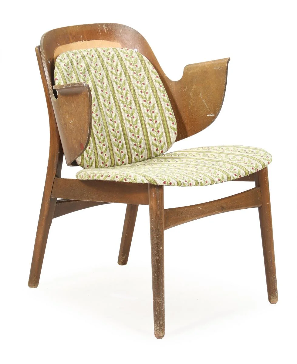 Chair with stained beech frame, seat and back upholstered with needepoint. Model 107. Manufactured by Bramin. 1960s. — Modern Furniture — Bruun Rasmussen
