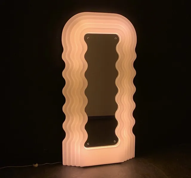 ETTORE SOTTSASS. ULTRAFRAGOLA SPIEGEL POLTRONOVA.
