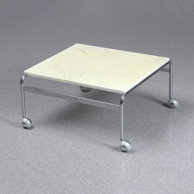 BRUNO MATHSSON. SOFFBORD. Förkromad metallstomme med skiva i marmor. "Karin", Dux, 1980-tal.