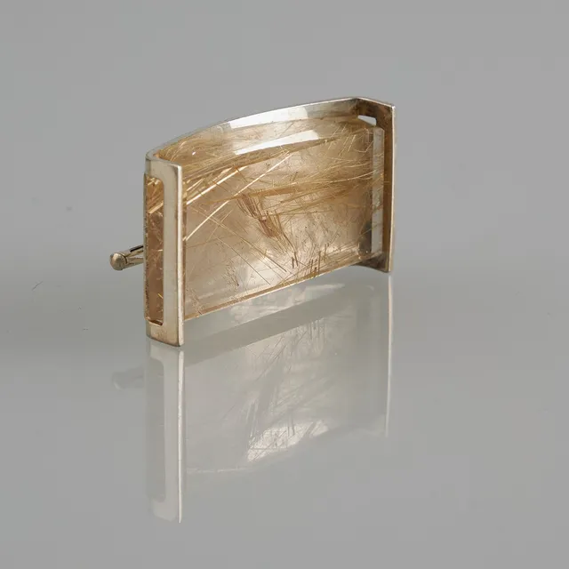 ELIS KAUPPI. BROSCH, rutilkvarts, silver, Kupittaan Kulta, Åbo 1962.