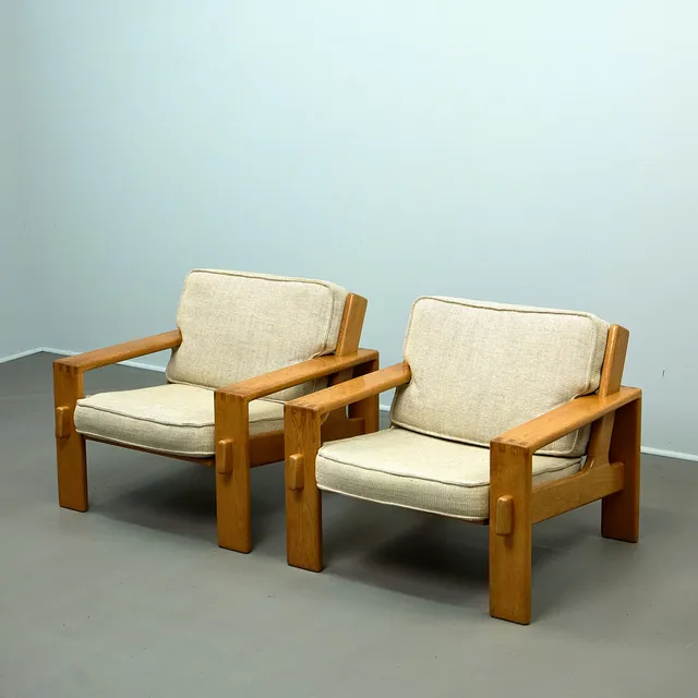 ESKO PAJAMIES. für Asko, zwei Sessel / Lounge Chair, Modell 'Bonanza', Eiche, Stoff, 1960er Jahre, Finnland (2).