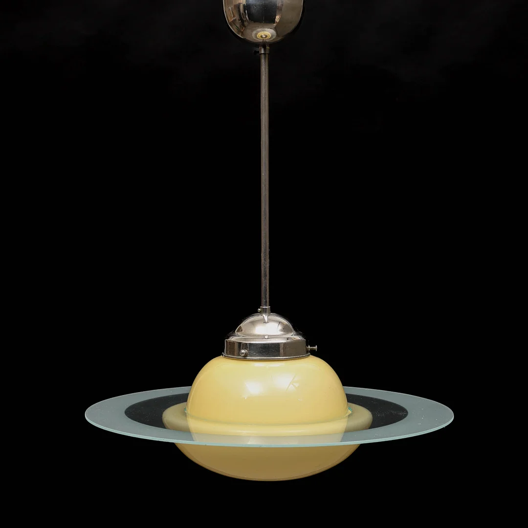 TAKLAMPA, glas, krom, "Saturnus", 1900-talets första hälft. — Ceiling lights — Auktionsmagasinet Vänersborg