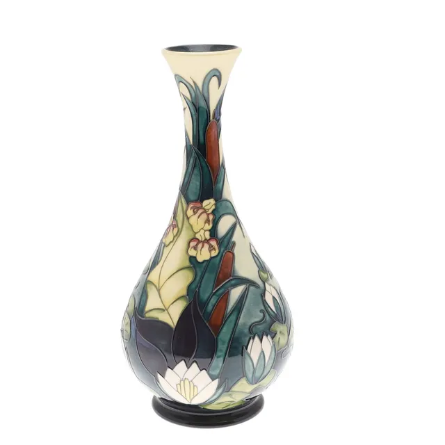 MOORCROFT VASE - LAMIA.