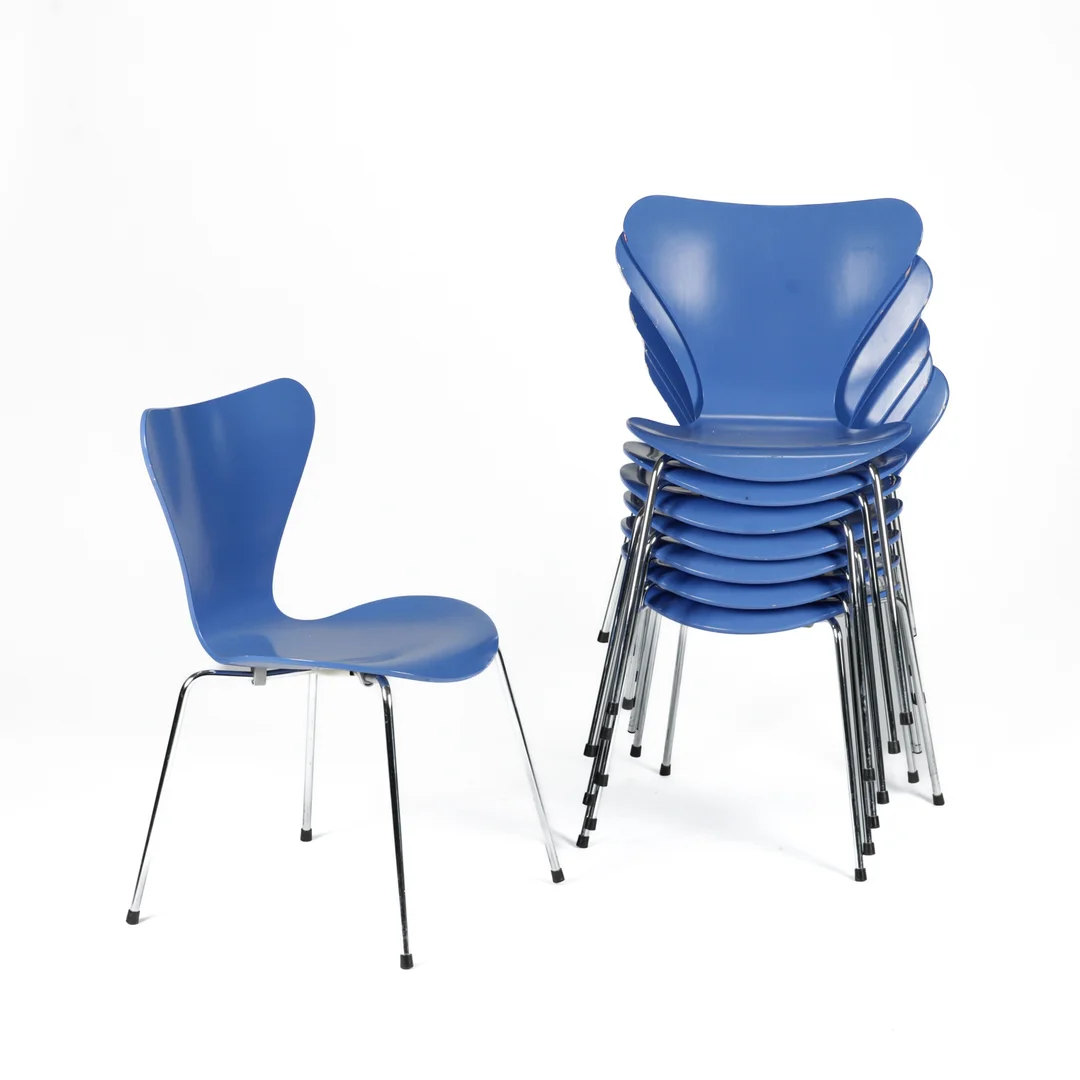 AJS - Arne Jacobsen. Eight 'Seven' chairs, model 3107 (8) — Furniture/Chairs — Lauritz