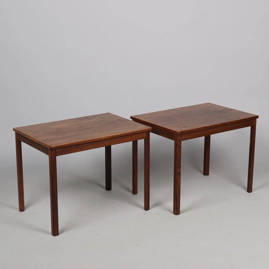Et par sideborde af palisander, dansk møbelsnedker, Danmark, ca. 1960'erne (2). — Tables — Palsgaard Kunstauktioner