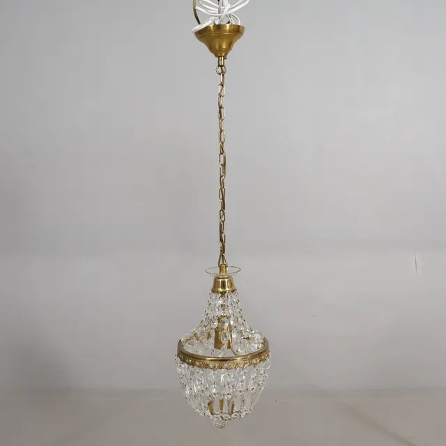 TAKLAMPA med prismor 1900-tal.