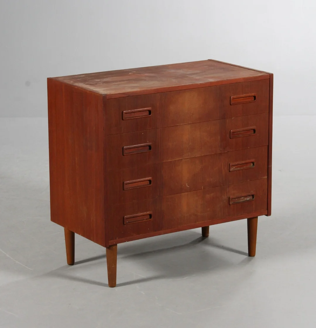 Westergaards Møbelfabrik. Kommode, teaktræ — Furniture/Cabinets, chests of drawers — Lauritz