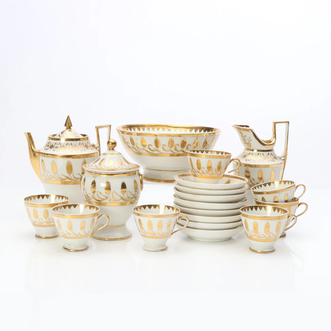 KAFFESERVIS, 11 DELAR, porslin, Empire 1800-tal, Paris, Frankrike. — Tableware — Skånes Auktionsverk