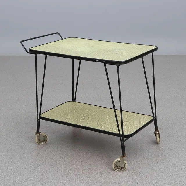 SERVERINGSVAGN. Lackerad metall med laminatskivor. 1950-tal.