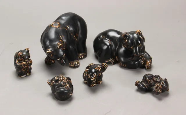 Knud Kyhn for Royal Copenhagen. Samling bjørne  (6)