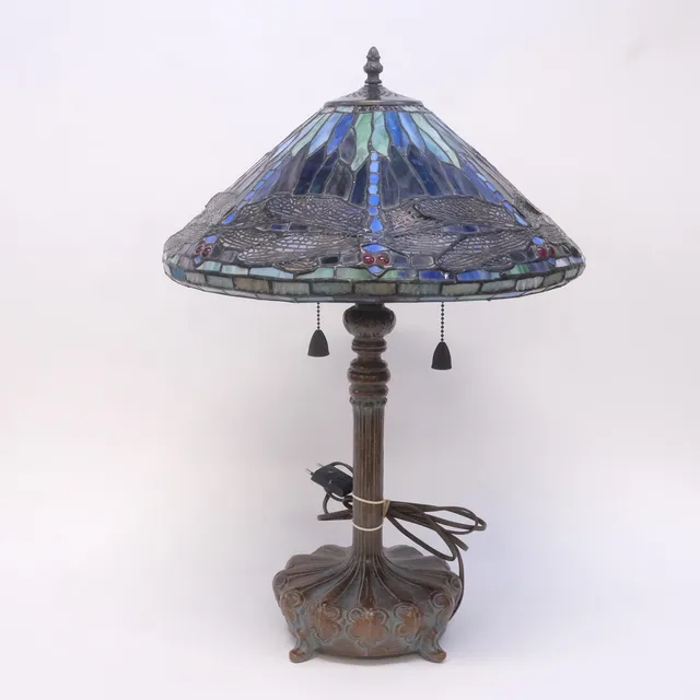 BORDSLAMPA, TIFFANYSTIL.