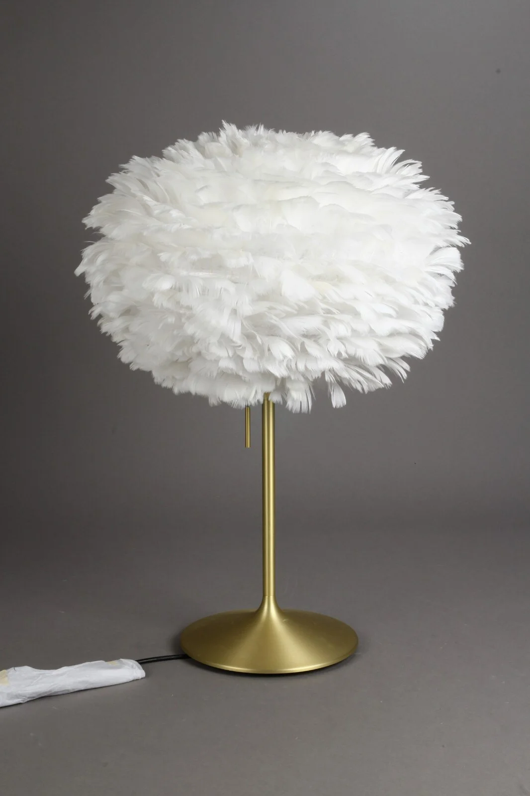 Anders Klem. Table lamp model Santé table lamp / Eos medium, white — Lamps and lighting/Table lamps — Lauritz