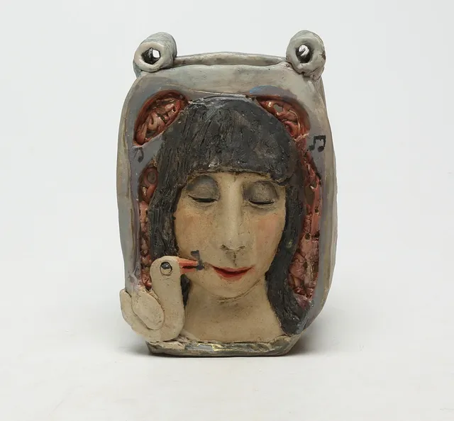 SONIA THURBORG. SKULPTURVAS, keramik, signerad.
