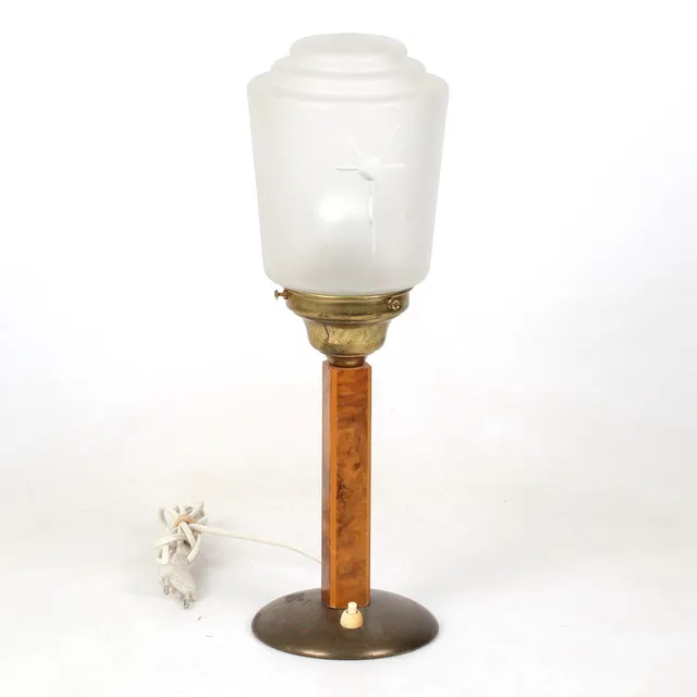 BORDSLAMPA, metall och trä, 1900-talets första hälft.