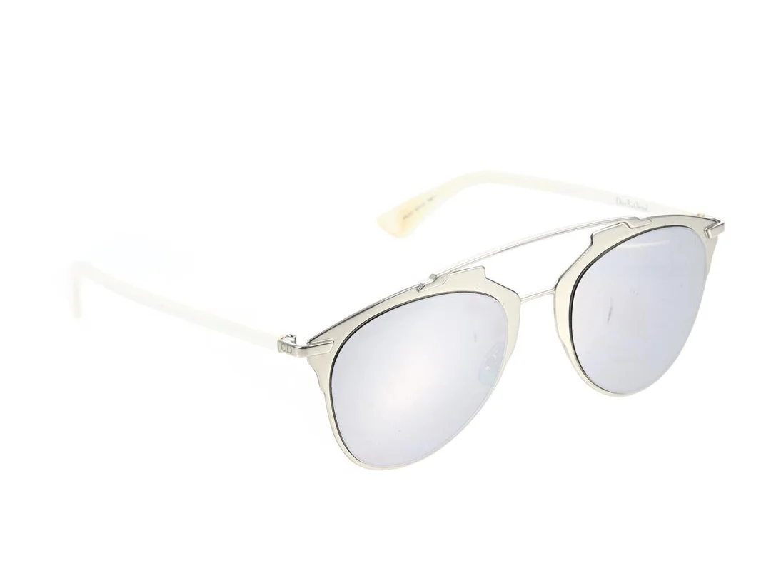 SOLGLASÖGON, CHRISTIAN DIOR, 85LDC, 52 21, 140, vita bågar, spegelglas, dustbag, etui, saknar ena gröna pluppen, bruksslitage. — Accessoarer/Solglasögon — Kaplans