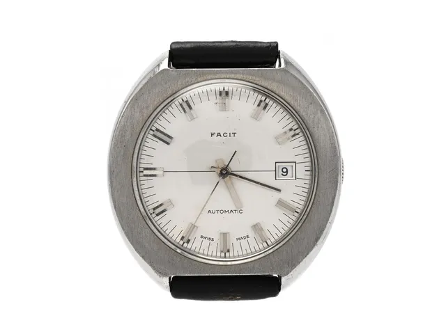 FACIT, herrur, 39 mm, Cal ETA 2783, Boett nr. 89131, stål, automatisk, plexiglas, datum, skadad urtavla, servicebehov, läderband, ca 1970.