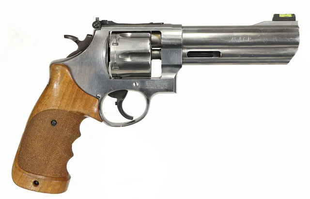 REVOLVER, fabrikat Smith & Wesson, modell 625-7 Performance Center, kaliber .45 ACP, tillv.nr KND0088, se-nr SE2286750.