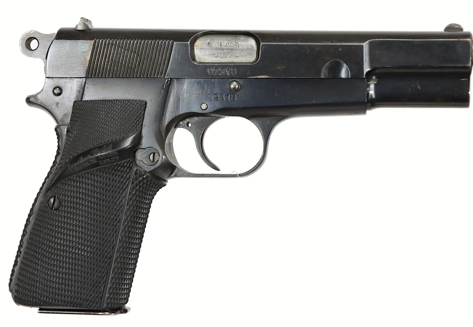 PISTOL, fabrikat FN, modell Hi Power, kaliber 9x19, tillv.nr 92318, se-nr begagnad. — Pistols — Walter Borg