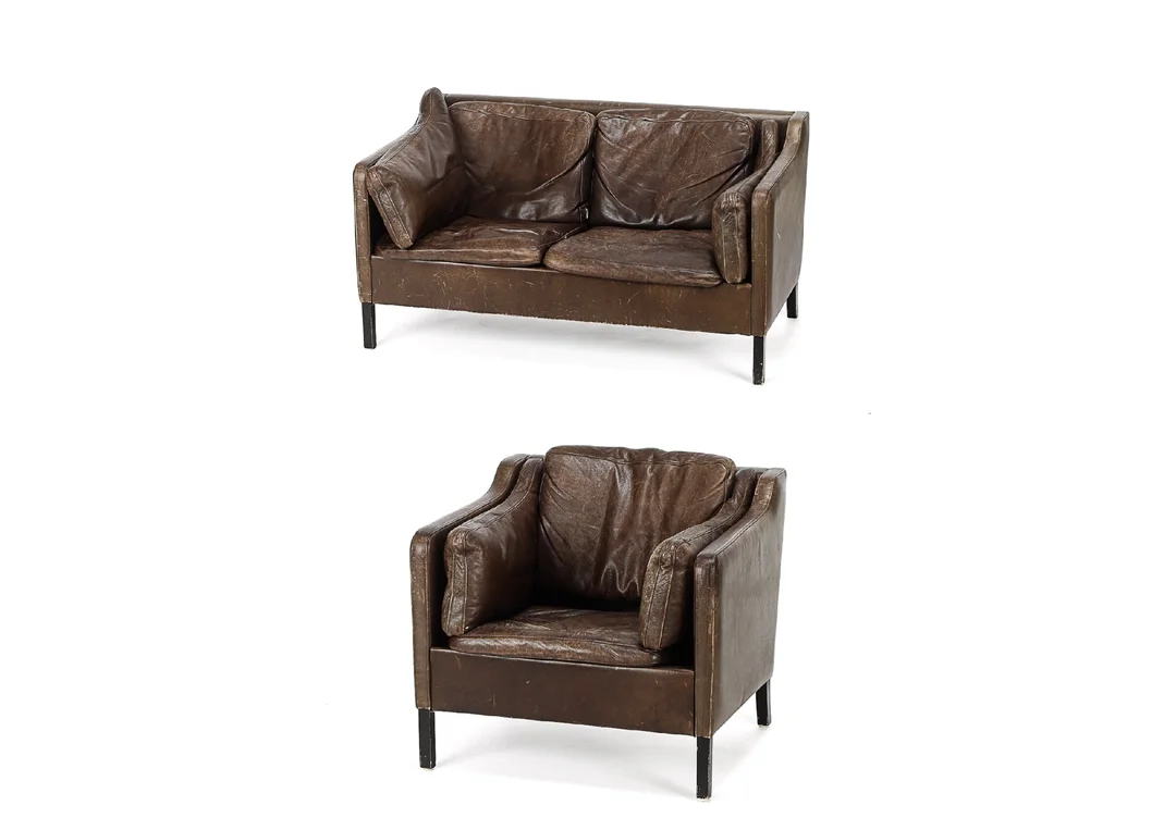 Two-seater sofa and armchair (2) — Furniture/Lounge suites, sofas — Lauritz