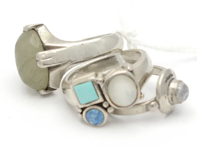 Ringar 3st med sten i silver 830-925s 15,1g, Ø17 -17 1/4 - 15