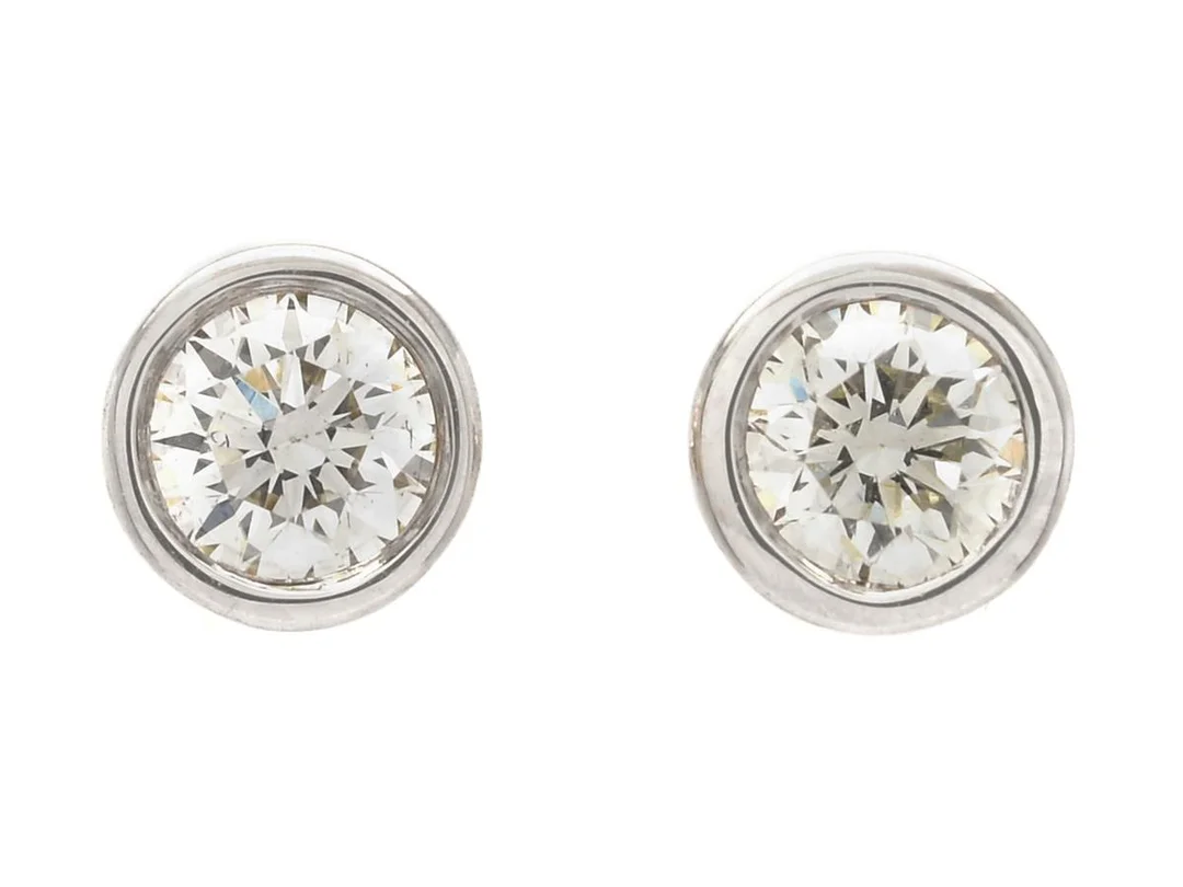 ENSTENSÖRHÄNGEN, 18K vitguld, briljantslipade diamanter ca 0,17 ctv, ca TCr/VS, stift, vikt 1,6 g. — Smycken/Enstensörhängen — Kaplans