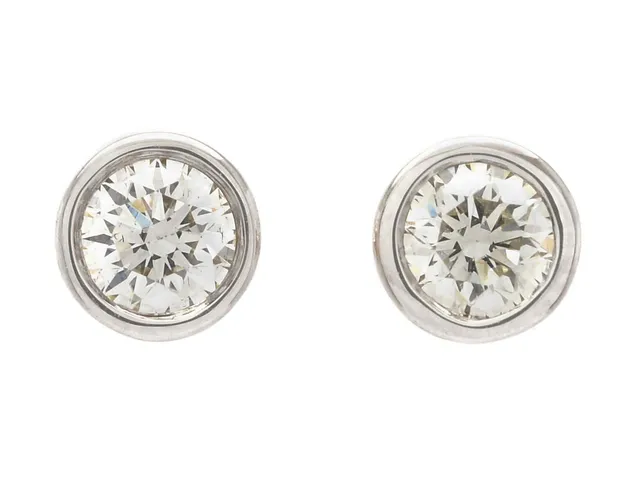 ENSTENSÖRHÄNGEN, 18K vitguld, briljantslipade diamanter ca 0,17 ctv, ca TCr/VS, stift, vikt 1,6 g.