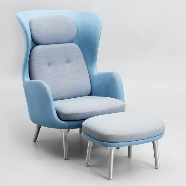 JAIME HAYON. "Ro", Fåtölj med fotpall, Fritz Hansen. Danmark. Samtida.