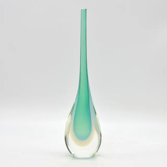 FLAVIO POLI. MURANO DESIGNERVASE, STUDIOGLAS, OPALINO, SOMMERSO, ITALIEN, UM 1960, MIT ZWEI ETIKETTEN.