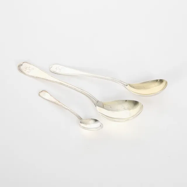 SILVERSKEDAR, 3 st, "Svensk Rund", 1922-1985.