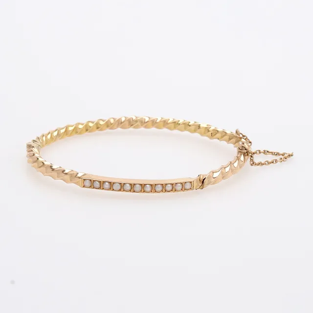 ARMRING, 18K GULD MED PÄRLOR, VIKT CA 7,9 GRAM.