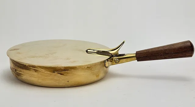 CARL AUBÖCK. Askkopp, mässing, Illums Bolighus,, Danmark.