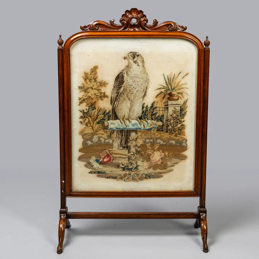 A VICTORIAN FIRE SCREEN. — Other — Griffin’s Auctioneers
