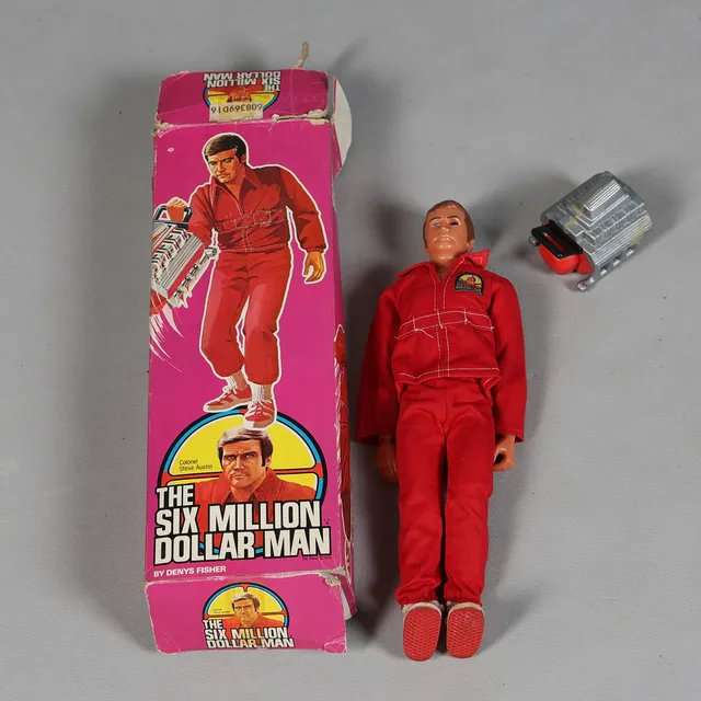 THE SIX DOLLAR MAN COLONEL STEVE AUSTIN FIGURE WITH BOX.