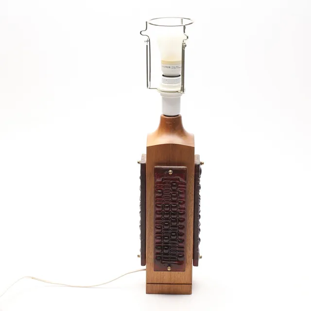 BORDSLAMPA, Ateljé Trä & Glas, Hovmantorp, 1900-talets andra hälft.