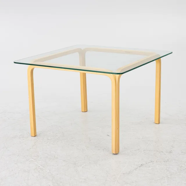 Alvar Aalto, soffbord, modell Y805, Artek, 1900-talets andra hälft.