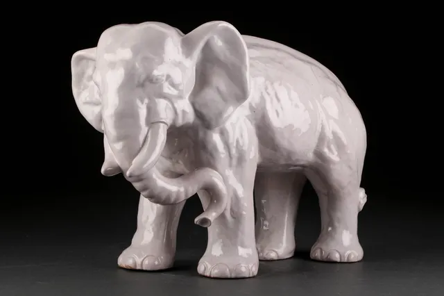 Gertrud Kudielka for L. Hjorth. Elefant figur