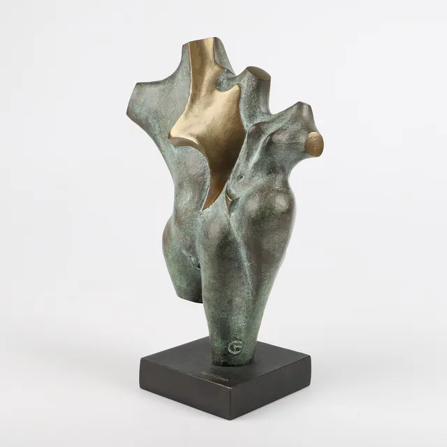 ALF EKBERG. Skulptur, kärlekspar, patinerad brons, signerad.