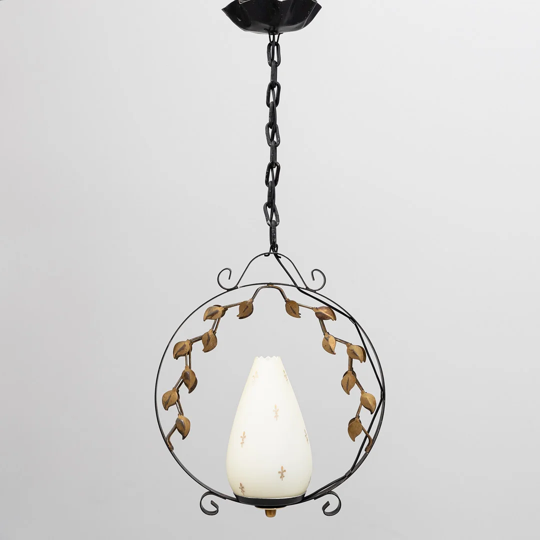 HALLAMPA, metall och glas, 1900-talets mitt. Höjd ca 31 cm. — Ceiling lights — Auktionshuset Kolonn