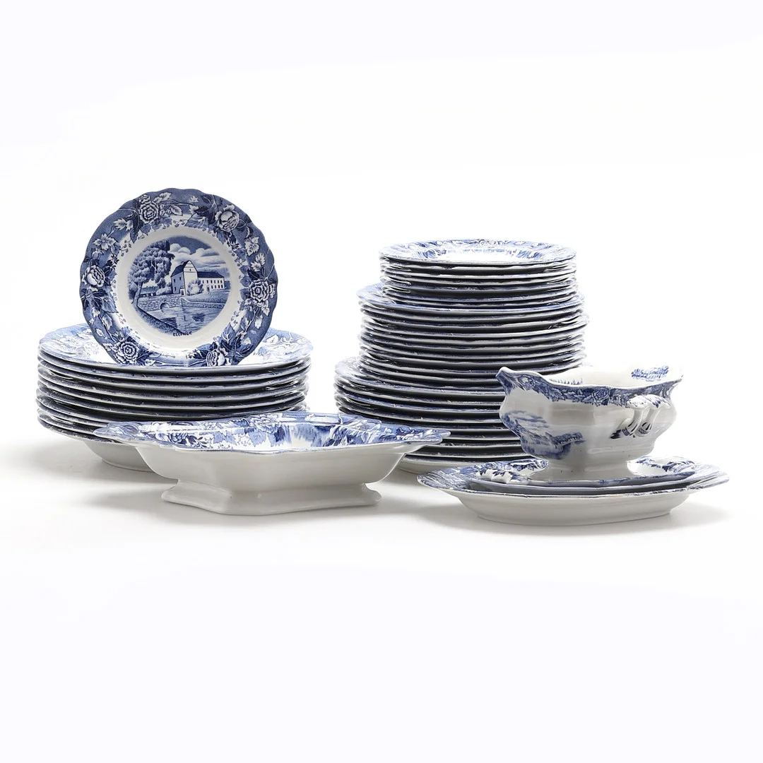 SERVISDELAR, flintgods, 41 delar "Skånska Slott", Rörstrand. — Tableware — Crafoord Auktioner Malmö