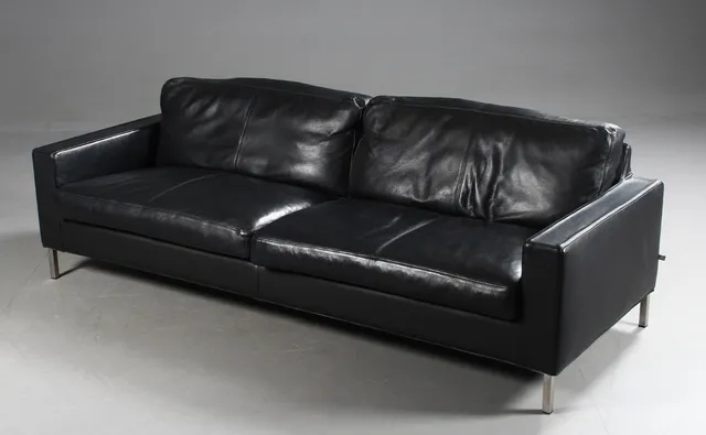 N. Eilersen. Fritstående tre-pers. sofa, model Odense