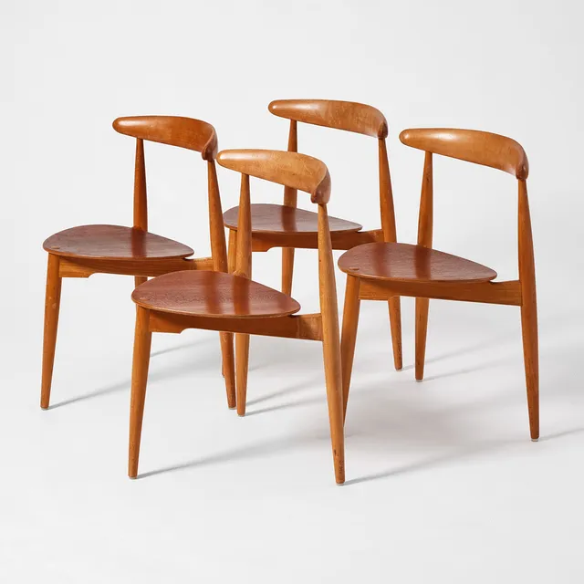 HANS J WEGNER. "Hjertestolen", 4 st, Fritz Hansen, Danmark, 1950/60-tal, ek och teak.