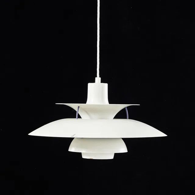 POUL HENNINGSEN. Taklampa, PH5 för Louis Poulsen.