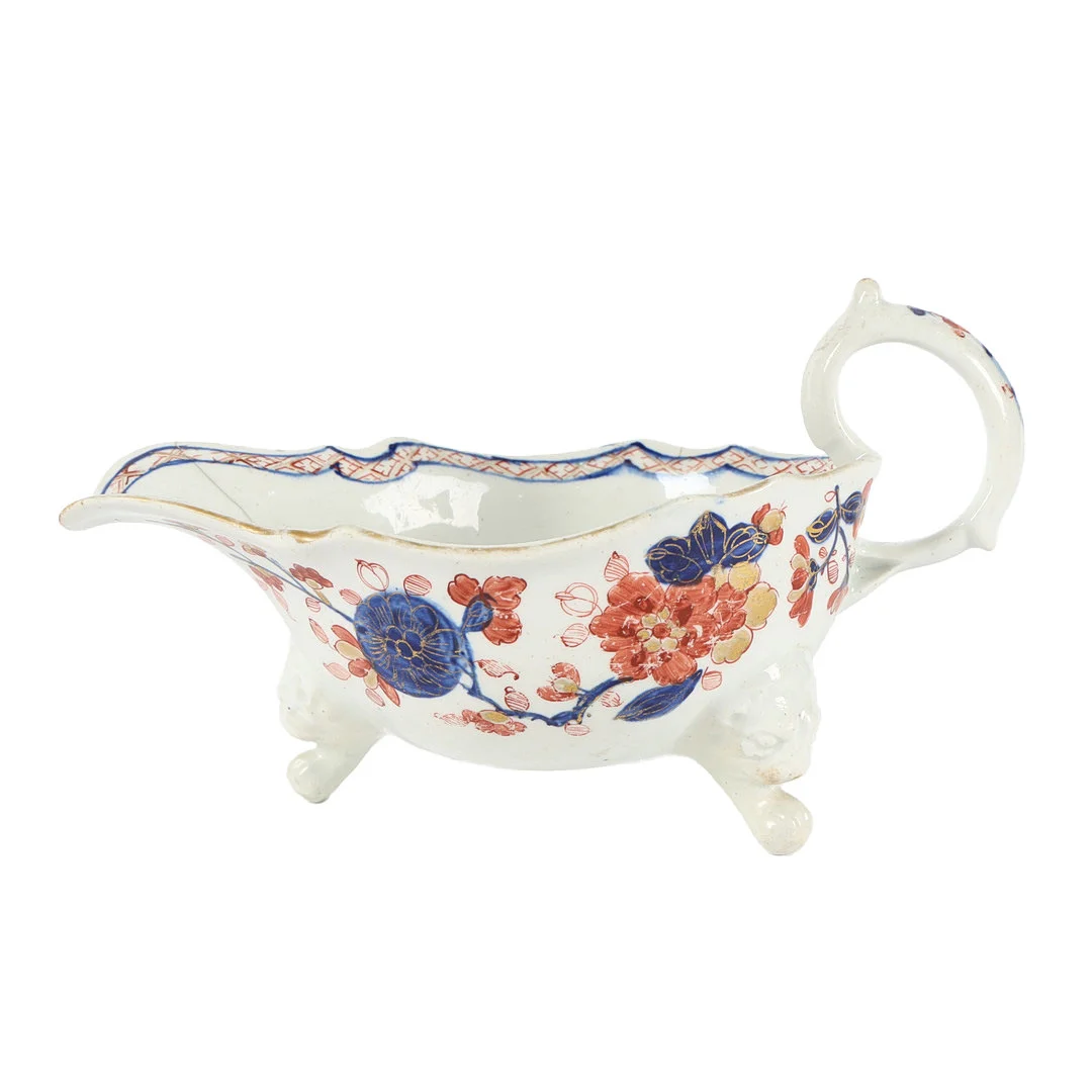 AN 18TH CENTURY BOW PORCELAIN SAUCEBOAT. — European — Bishop & Miller