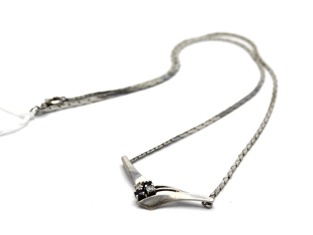 Collier i Silver S925 ca 43cm med vita och blå stenar 5,1g — Smycken/Collier — Kaplans